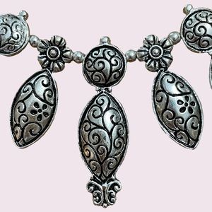 Choker-Style Necklace